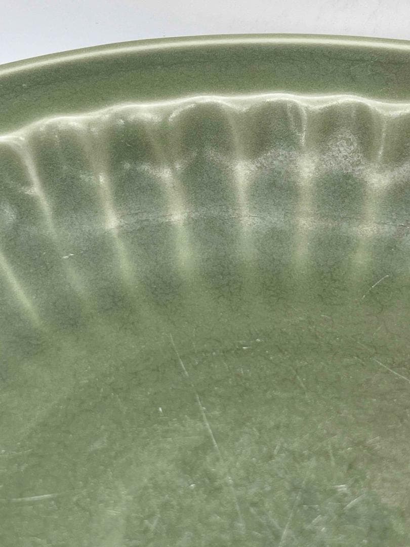 明時代　青磁　龍泉窯刻花大盤　青磁皿　唐物　古賞物　時代物(B-67)