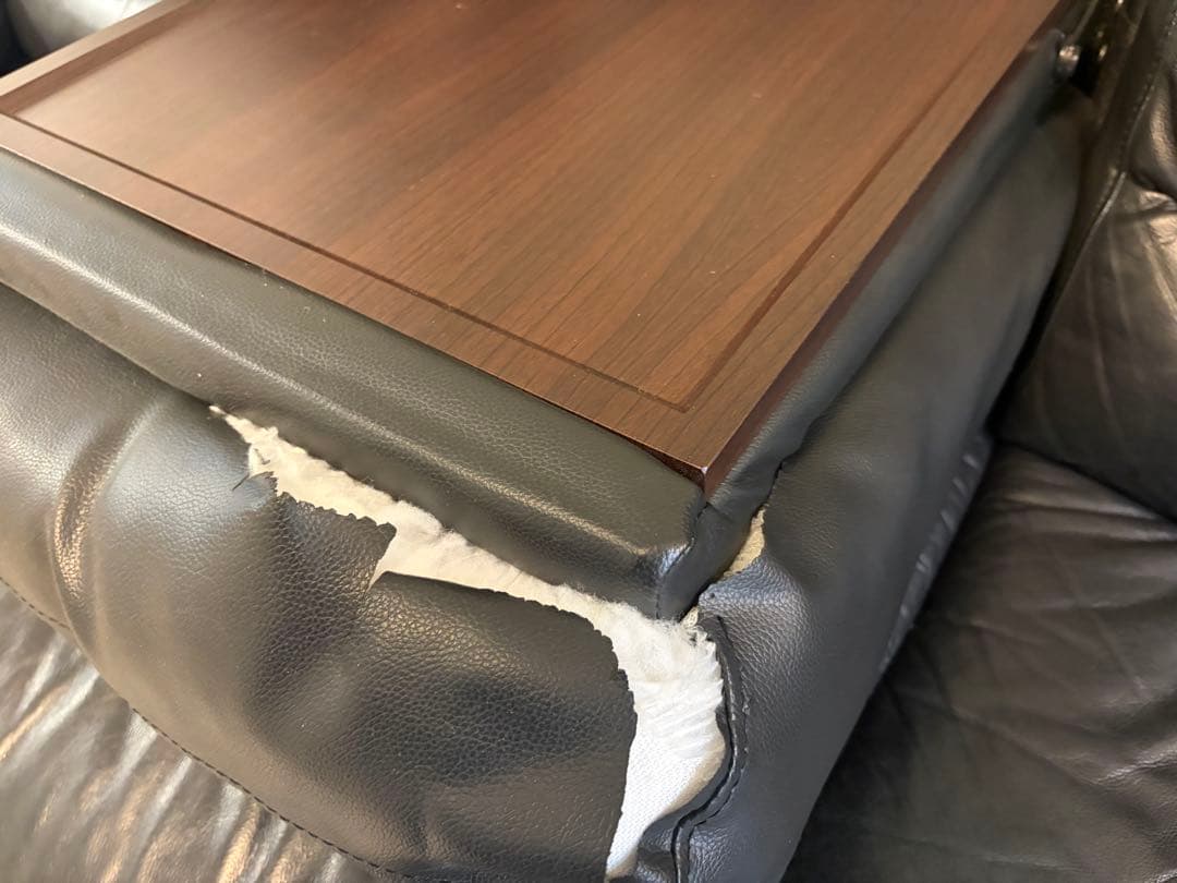 ニトリ　電動リクライニングソファ　テーブル付き　3人掛け　ブラック　送料込み