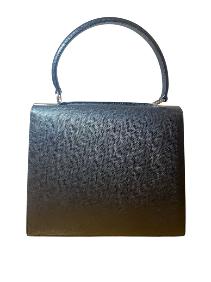 Salvatore Ferragamo ガンチーニ ハンドバッグ 黒 レザー