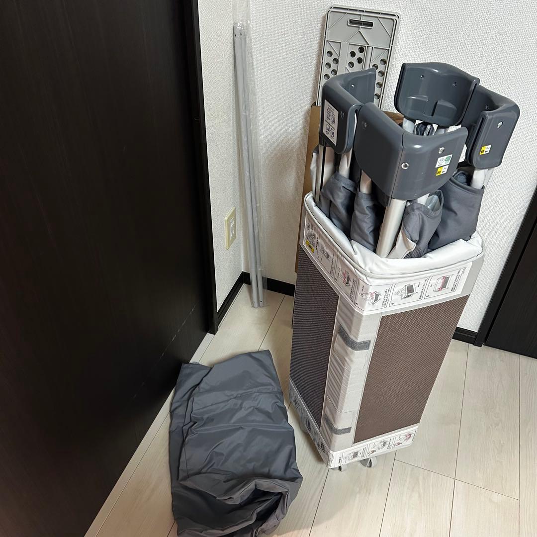 アップリカ　ココネルエアーAB ベビーベッド　グレーベアー