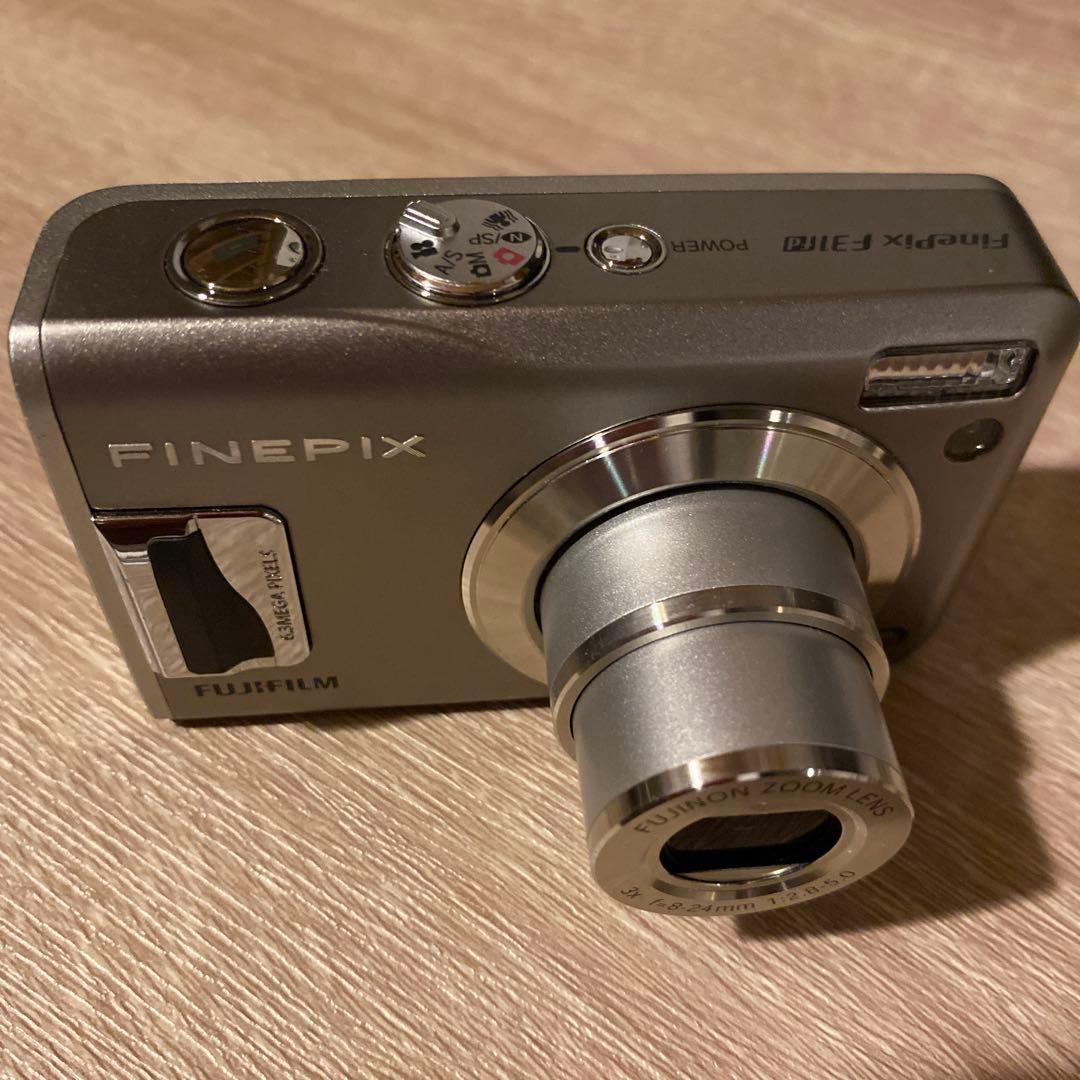 動作品☆送料無料　FUJIFILM FinePixF31fd 本体のみ