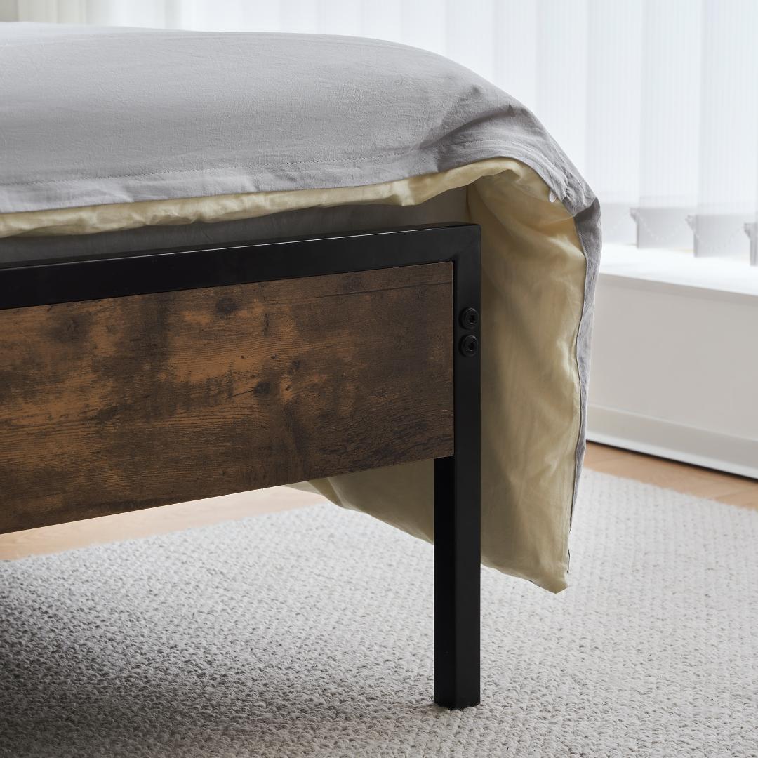 超赤字！S ベッドフレーム シングル シングルベッド ンセント・宮付き　北欧風