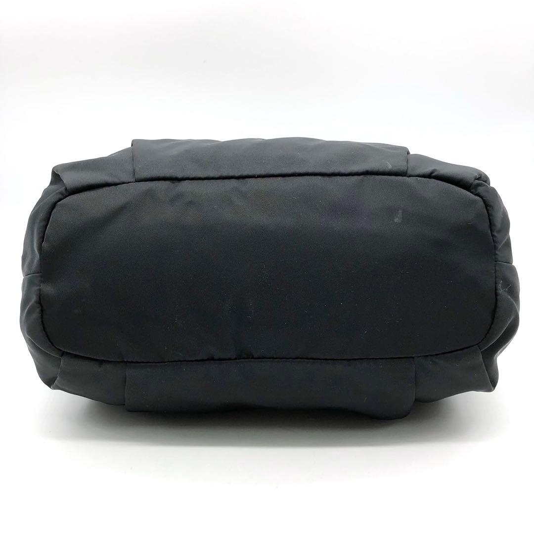 ✨美品✨プラダ ワンショルダーバッグ ロゴ金具 ハンドル編み込み ナイロン 黒