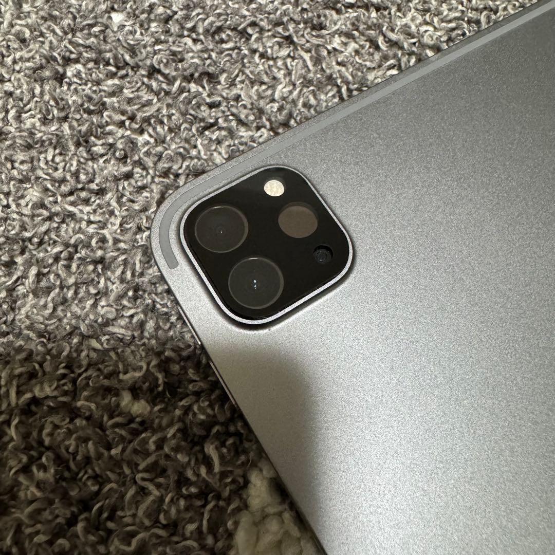 iPad Pro 11インチ 第4世代 128GB WiFiモデル 付属品あり