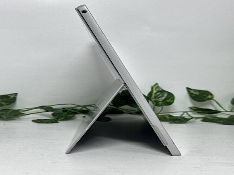 i5-8350搭載!!Microsoft Surface Pro 6/人気モデル