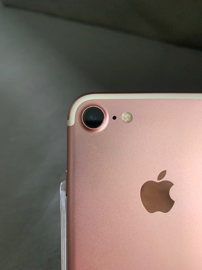 美品　国内版　SIMフリー　iPhone7 128GB ローズゴールド色
