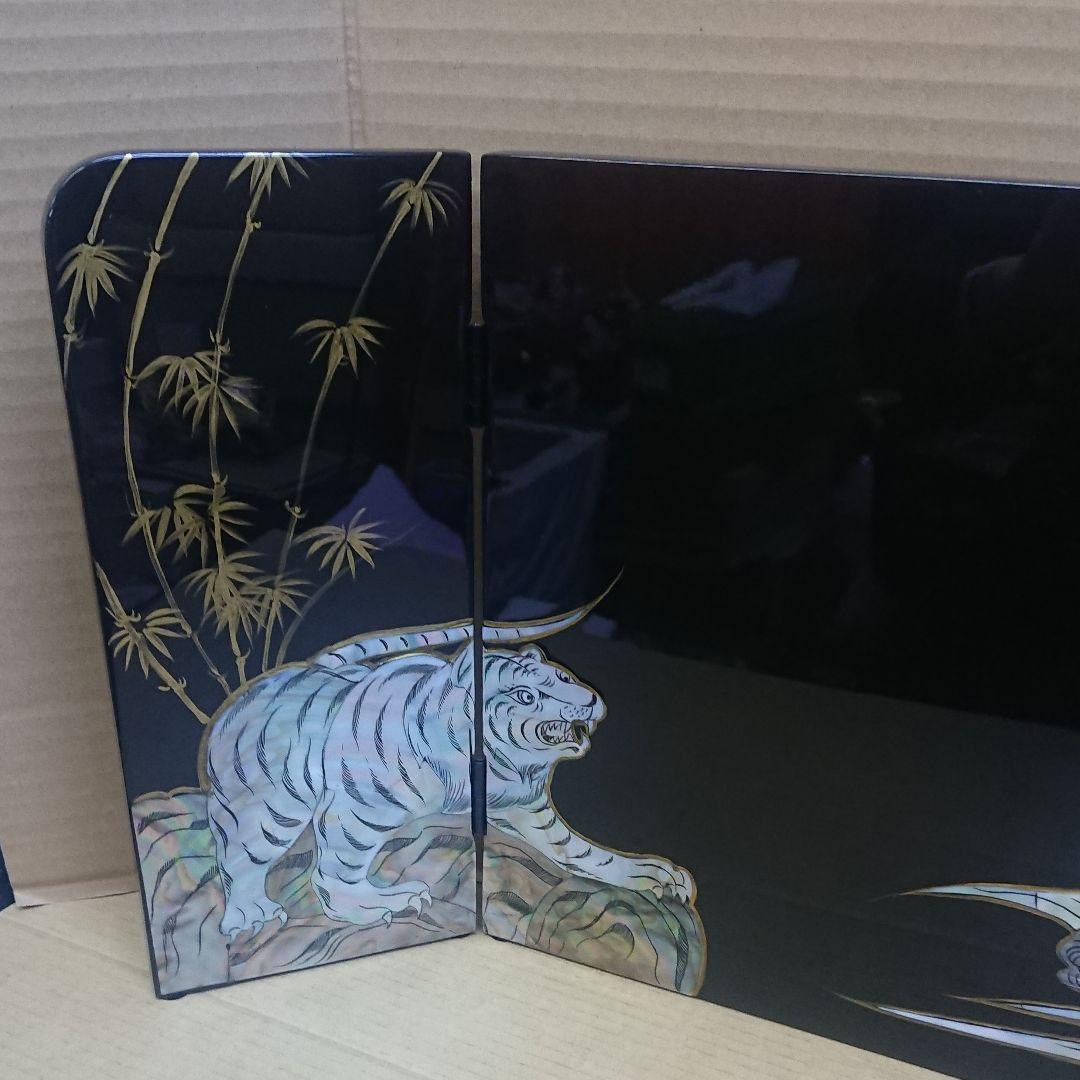 螺鈿屏風　龍虎