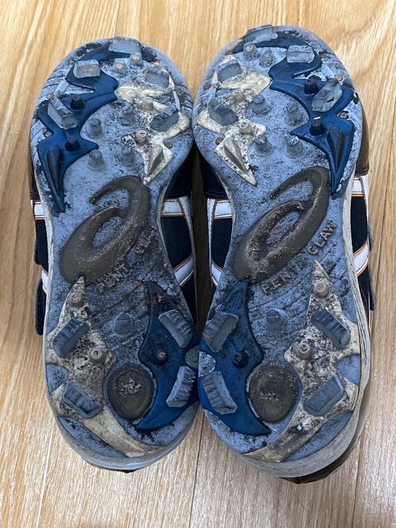 岡島秀樹　巨人時代ゲーム実使用アシックススパイク　NPB、MLB