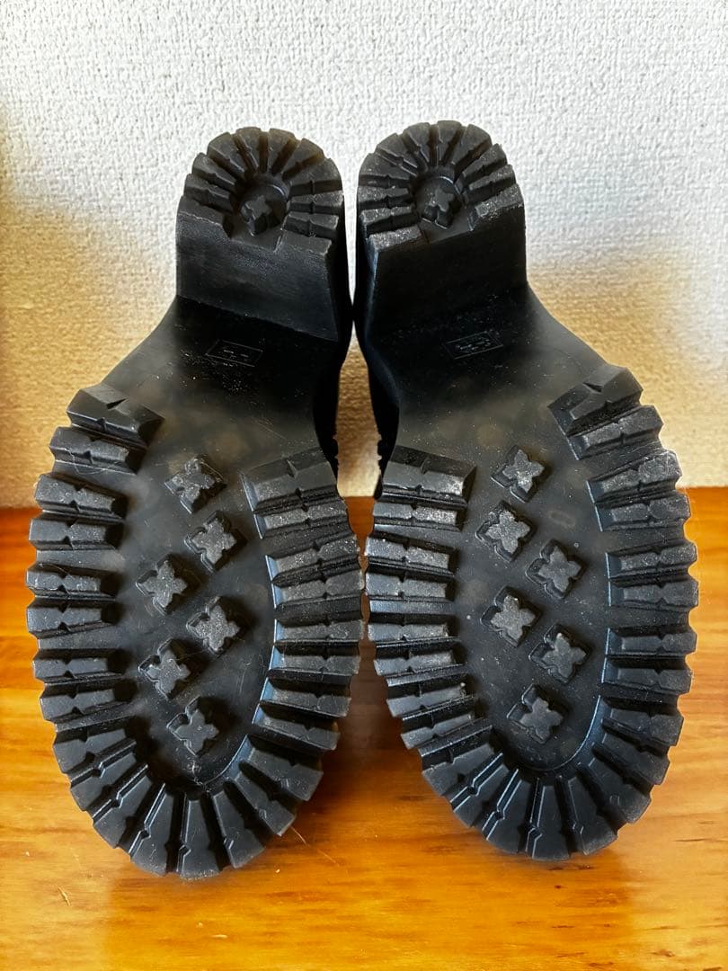 ドクターマーチン マグダレナ アンクルジップ ヒールブーツ 23728600