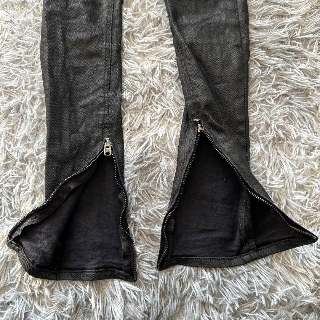 ミニマル mnml ブラック コーティング スキニーデニム 裾 ジッパー ボタン