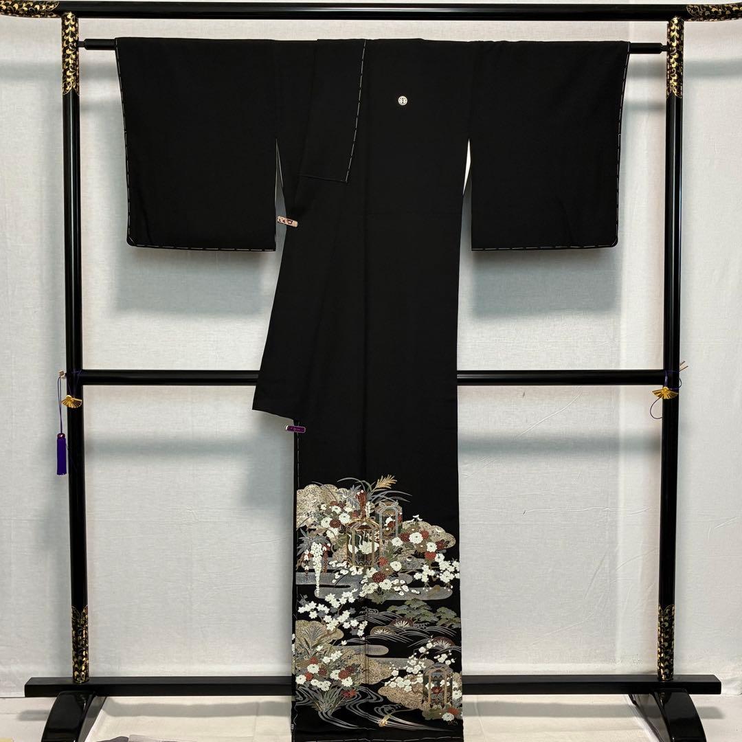 D126 黒留袖 金駒刺繍 鶴 花模様 正絹 着物 袷 しつけ糸付き未使用極美品