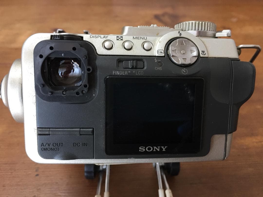 レア 撮影画像あり　SONY　DSC-F717　付属品あり　レンズ綺麗