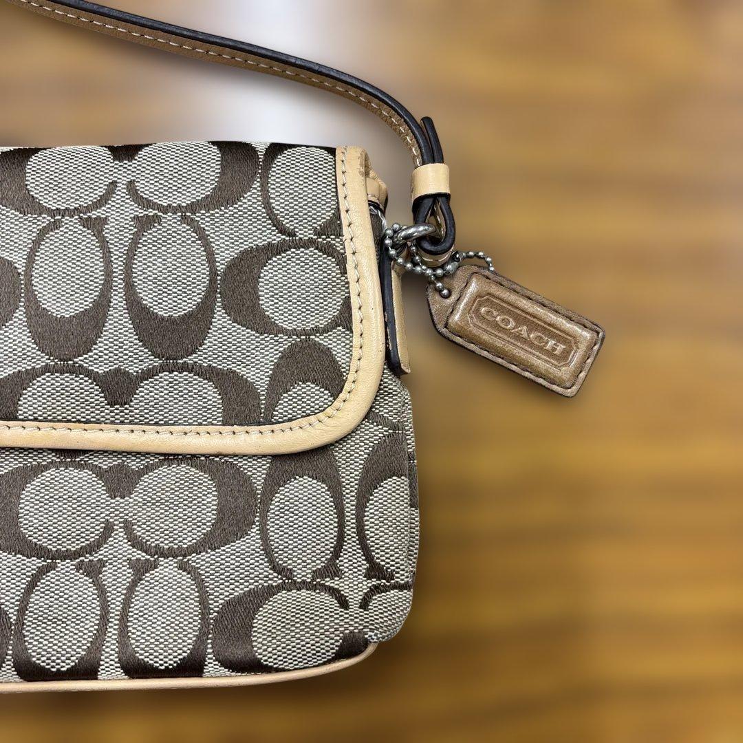 美品　コーチ アクセサリーポーチ ワンショルダー シグネチャー 6348