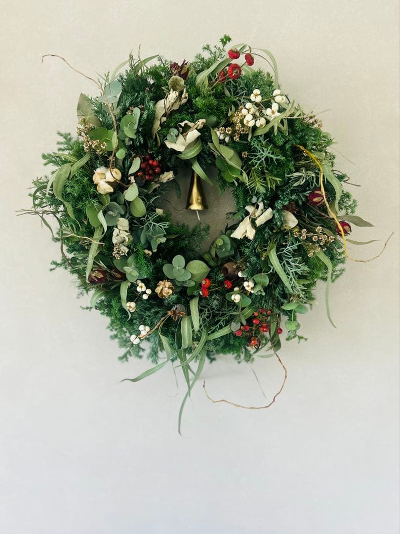 Merry Christmas 2025 静かな森の木の実のリース　〜50cm